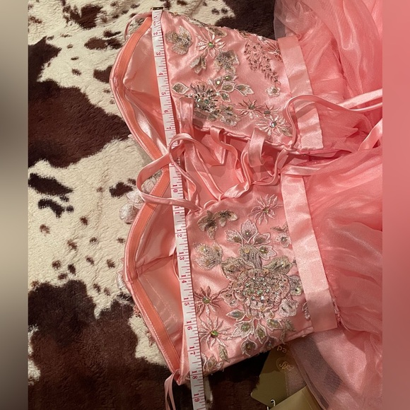 Formal Dress - Picture 8 of 10